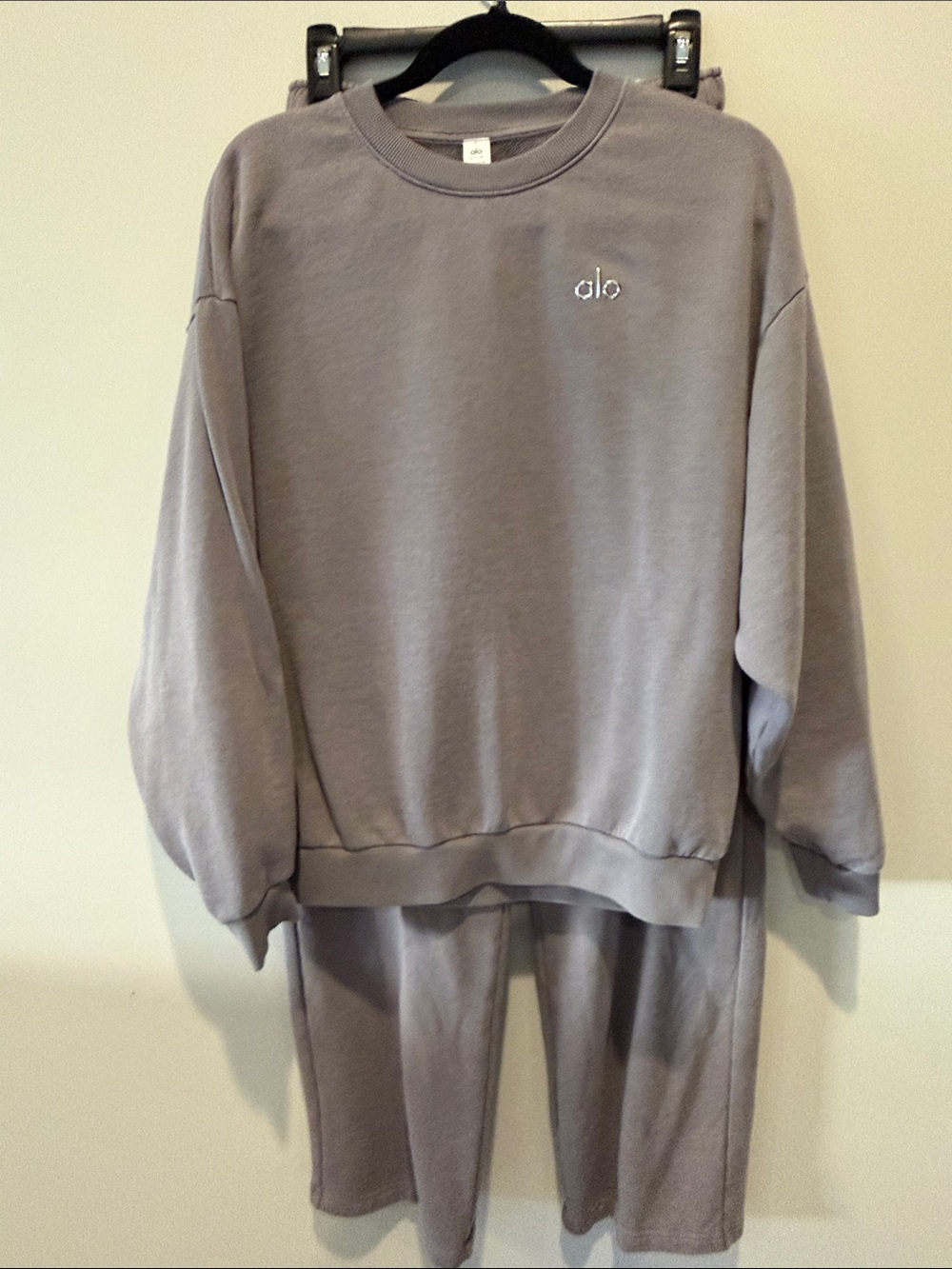 ALO Yoga Women's Two-Piece Sweat Set in Gray